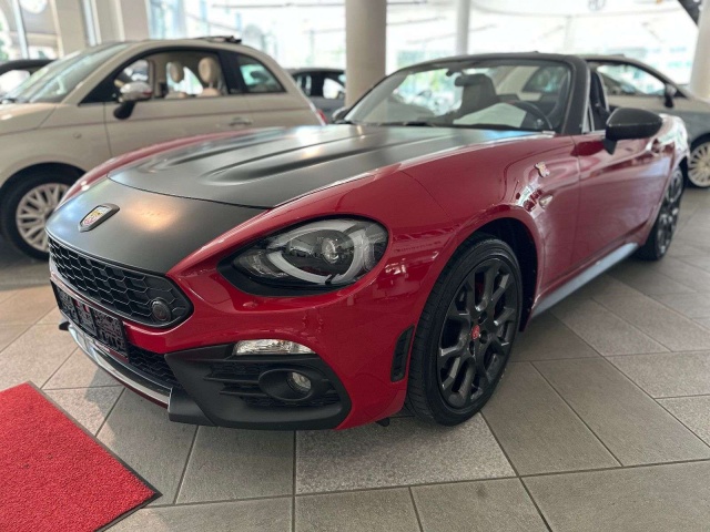 Abarth 124 Spider