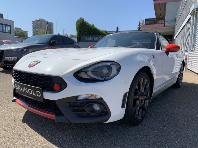 Abarth 124 Spider