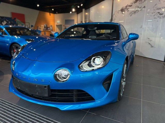 Alpine A110