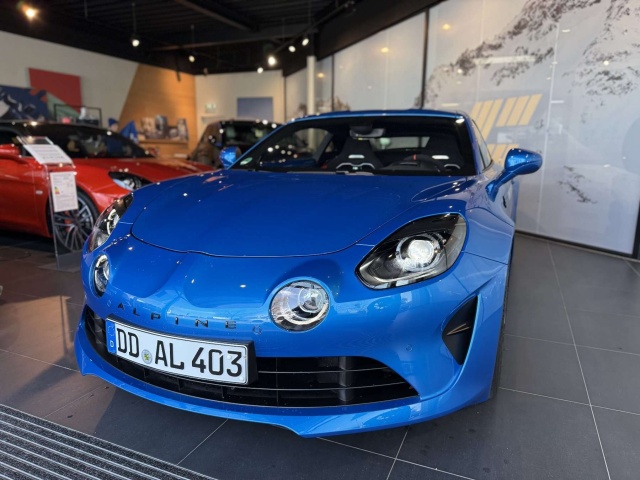 Alpine A110