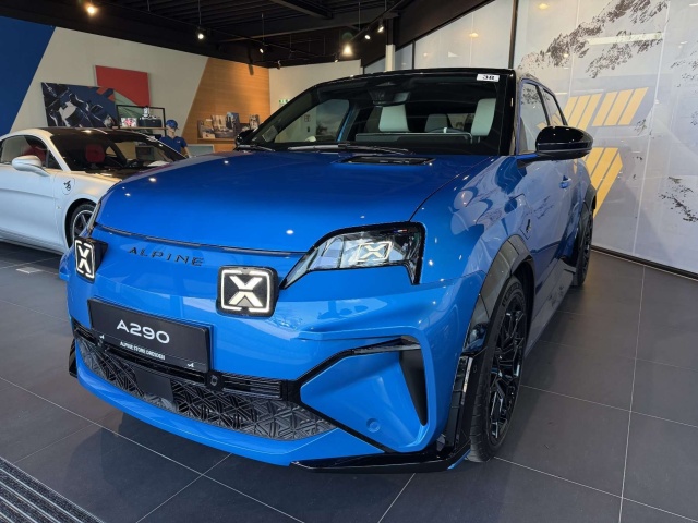 Alpine A290