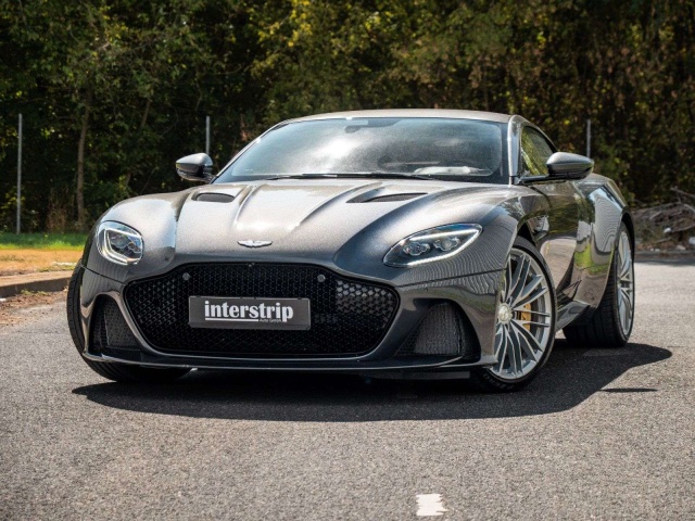 Aston Martin DBS