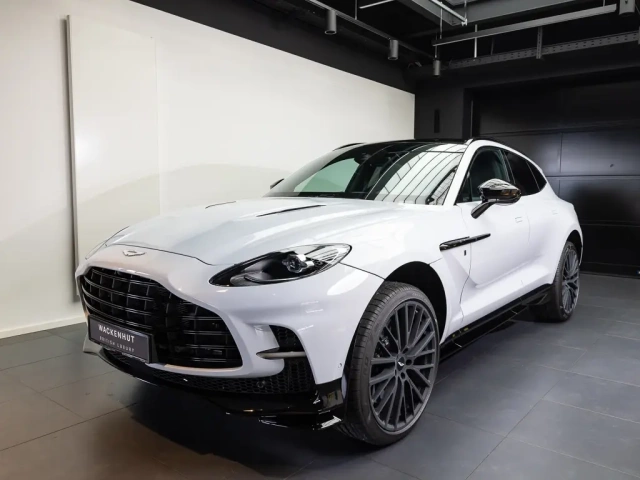 Aston Martin DBX