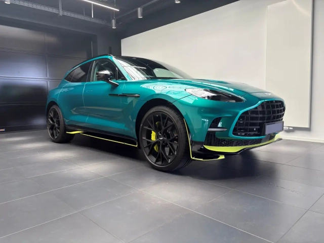 Aston Martin DBX