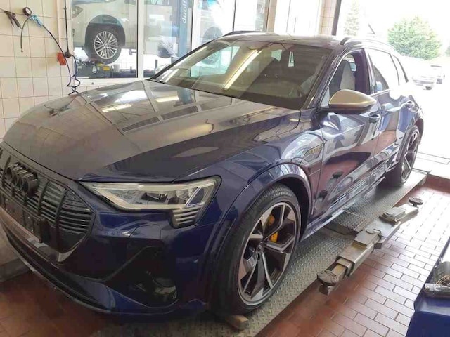 Audi e-tron S