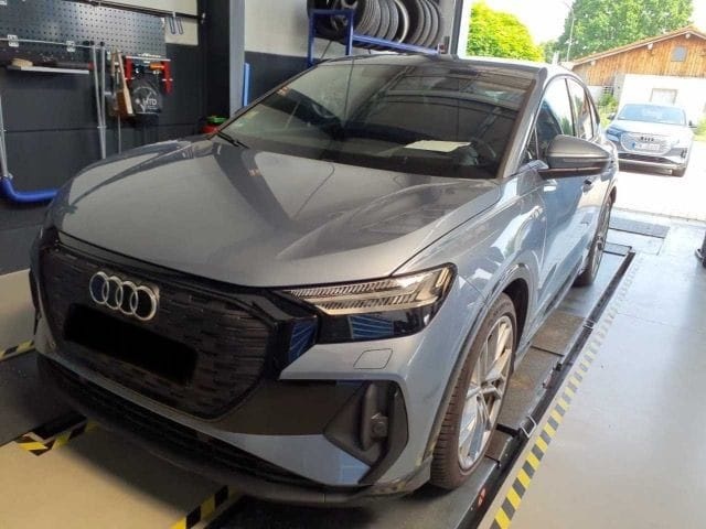 Audi Q4