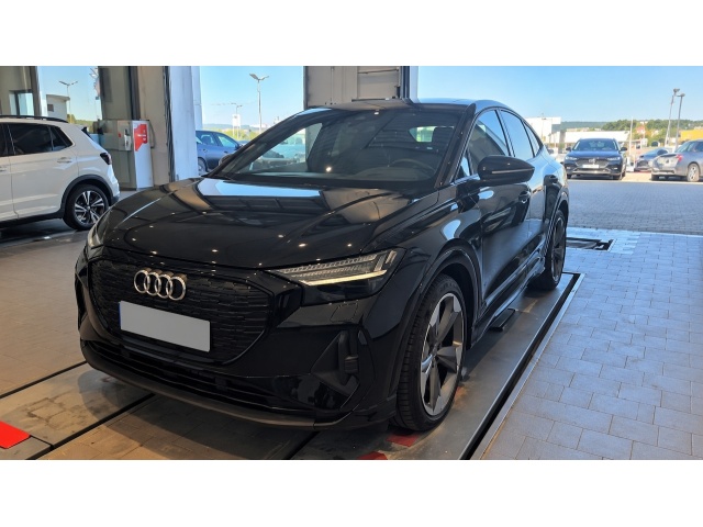 Audi Q4
