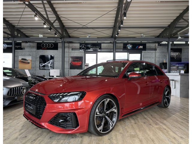 Audi RS4