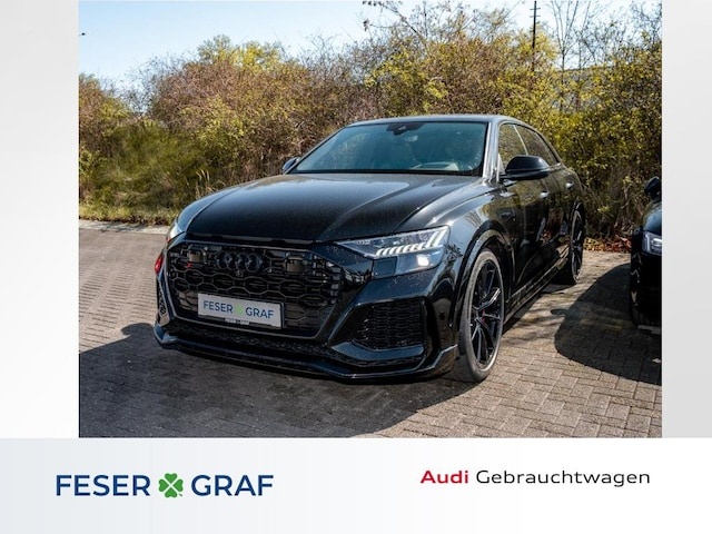 Audi RSQ8