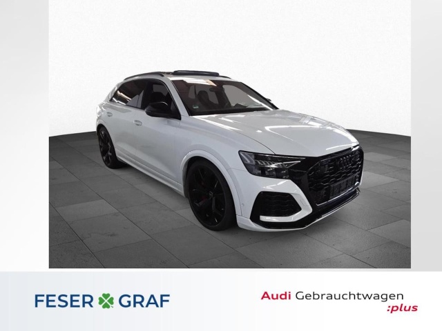 Audi RSQ8