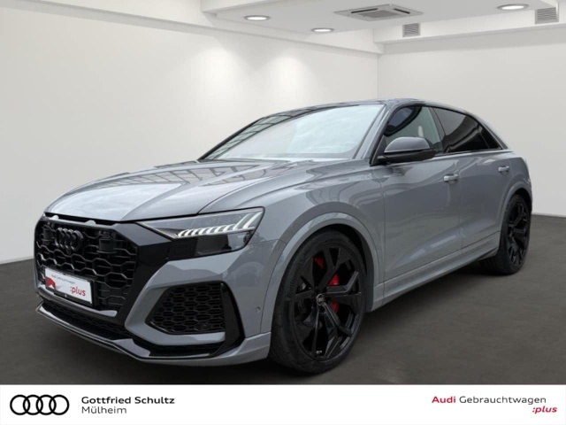 Audi RSQ8