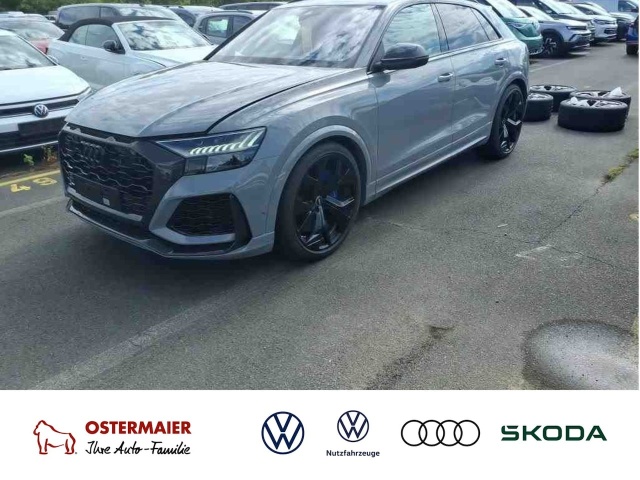 Audi RSQ8