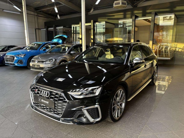 Audi S4