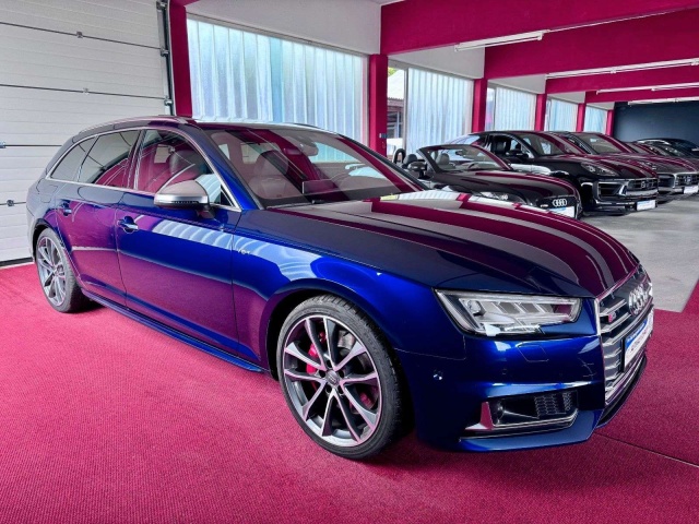 Audi S4