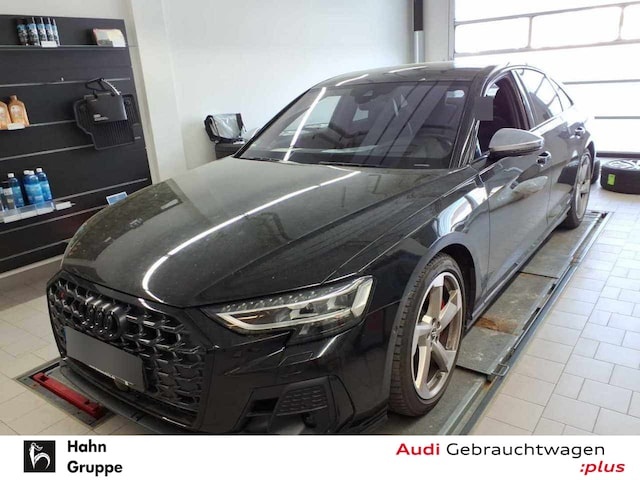 Audi S8