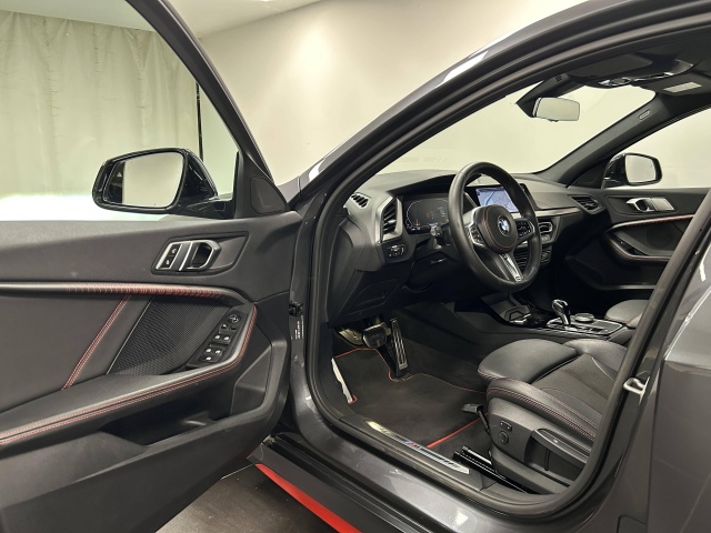 BMW 128