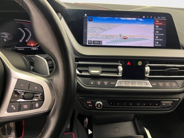 BMW 128
