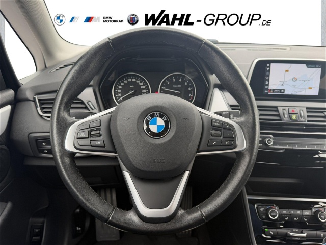 BMW 218