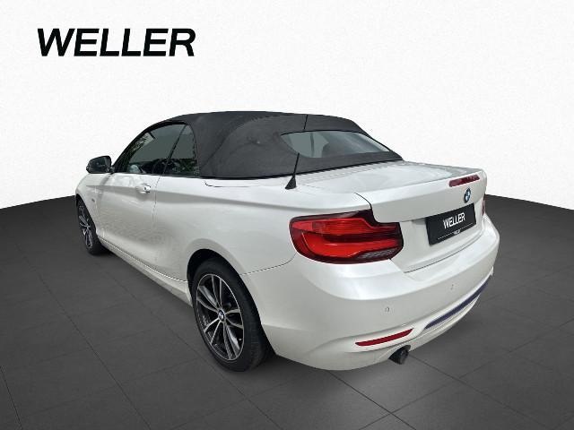 BMW 218