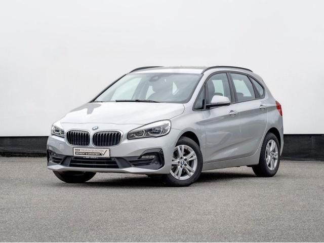 BMW 218