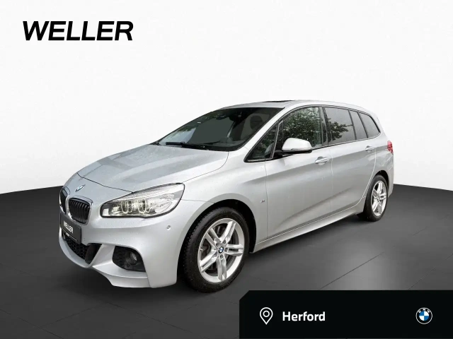 BMW 220