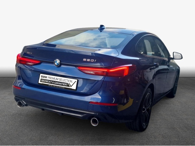BMW 220
