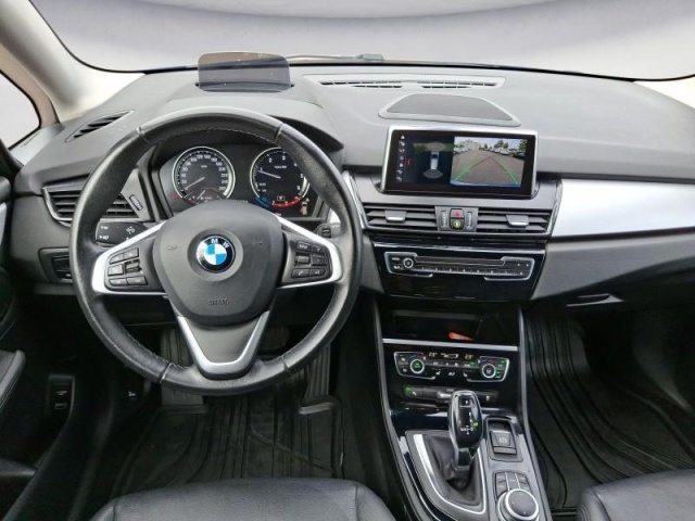 BMW 220