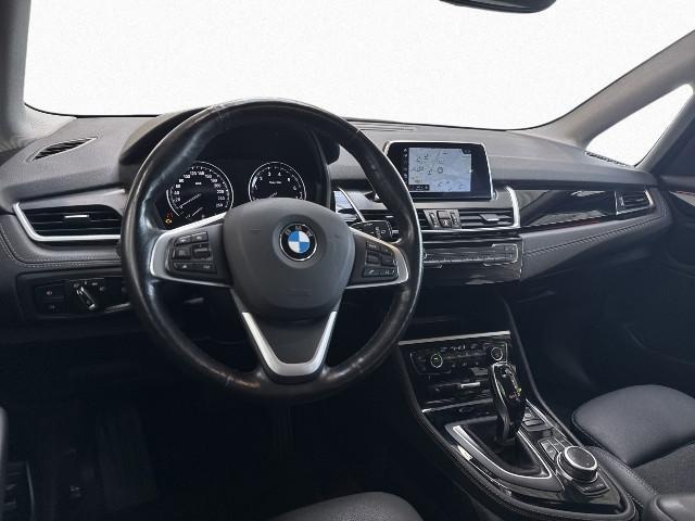 BMW 220