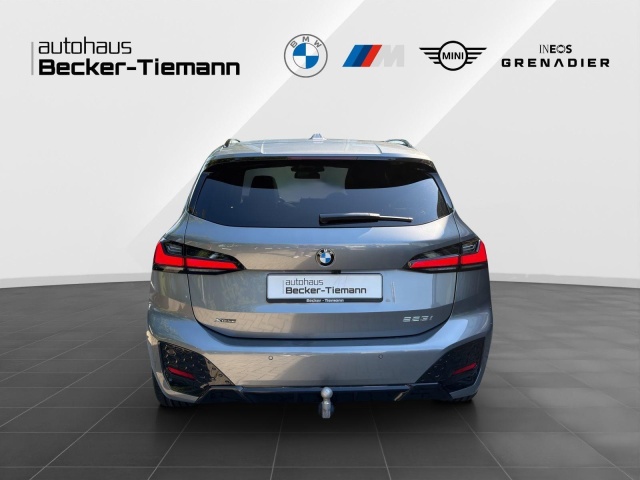 BMW 223