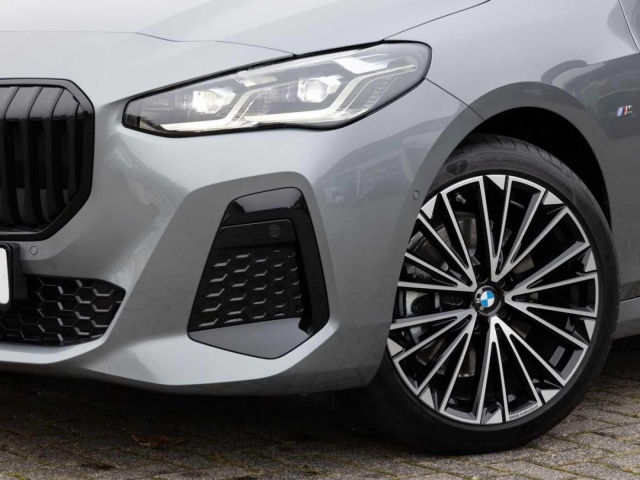 BMW 223
