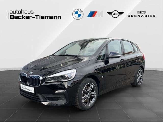 BMW 225