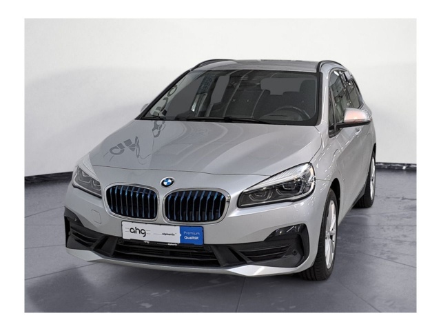 BMW 225