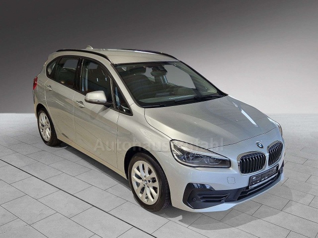 BMW 225
