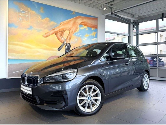 BMW 225