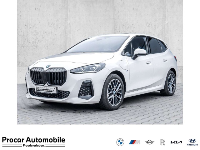 BMW 225