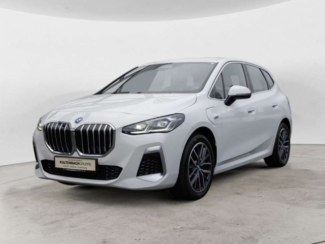 BMW 225
