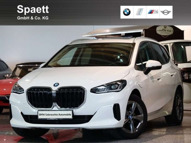 BMW 225