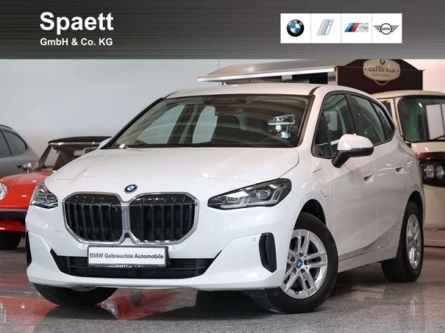 BMW 225