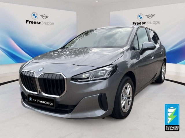 BMW 225