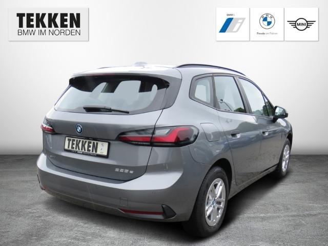 BMW 225