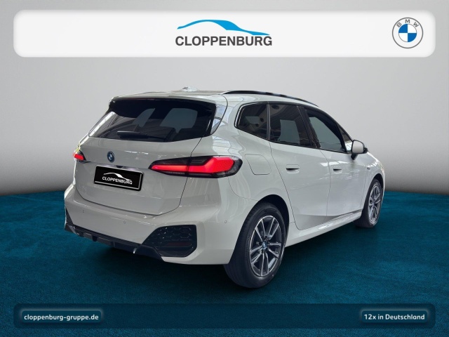 BMW 225