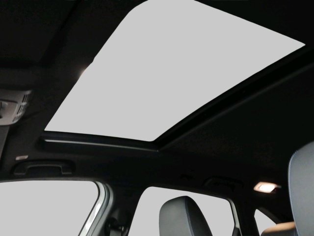 BMW 225