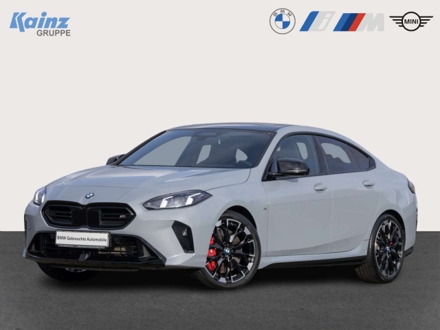 BMW 235