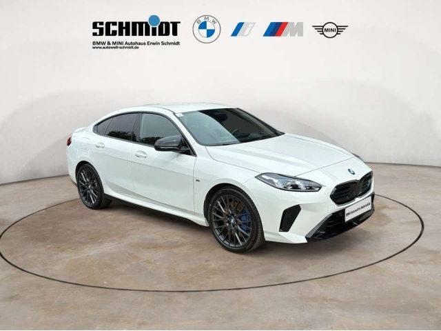 BMW 235