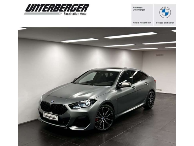 BMW 235
