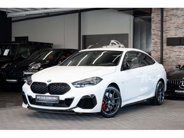 BMW 235