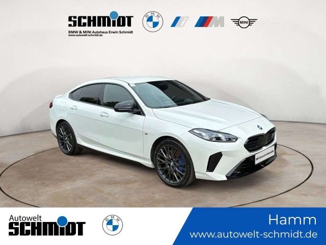 BMW 235