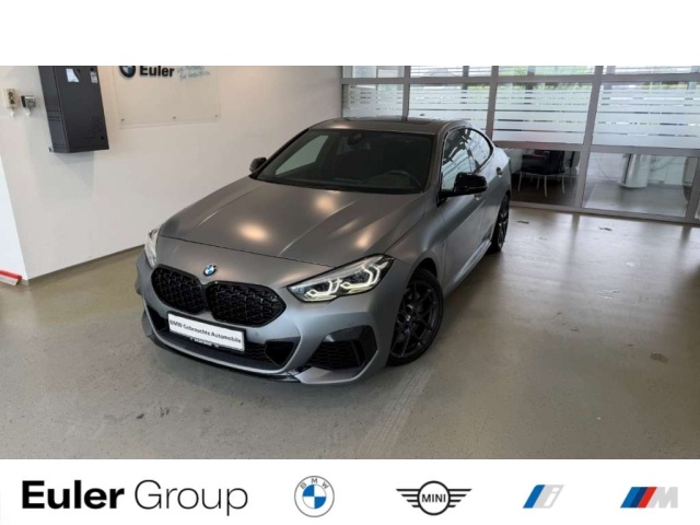 BMW 235