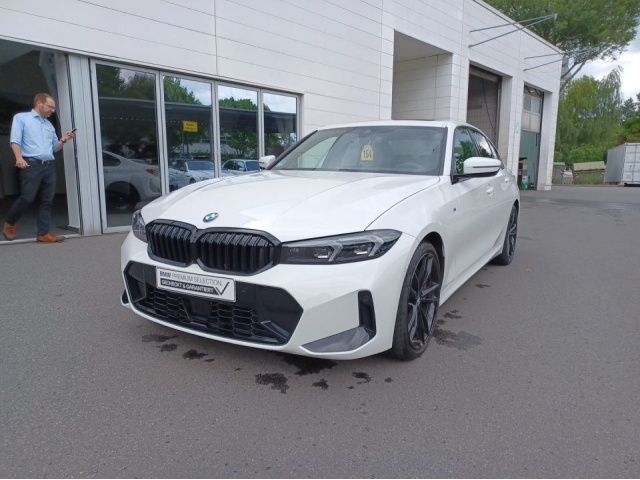 BMW 330