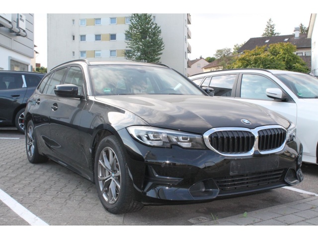 BMW 330